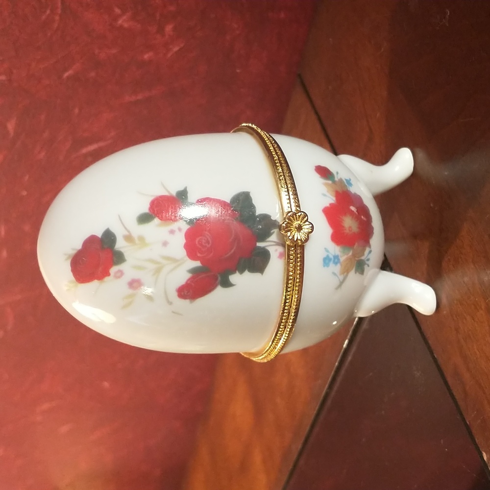 Hinged Porcelain Egg Trinket Box Red Rose 3 Legs Greenbrier International